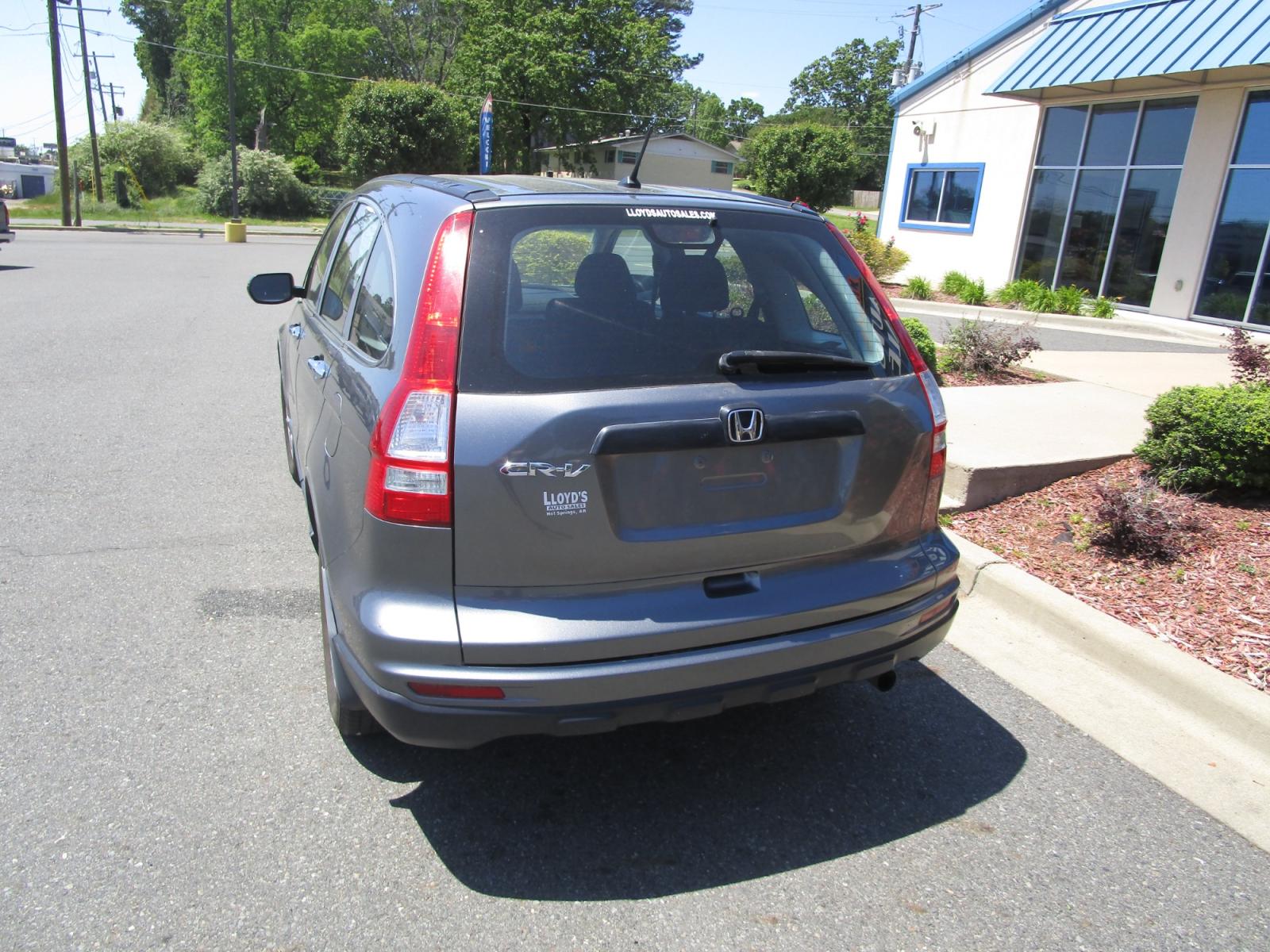 2010 SILVER Honda CR-V (3CZRE3H38AG) , located at 1814 Albert Pike Road, Hot Springs, AR, 71913, (501) 623-1717, 34.494228, -93.094070 - Photo #3